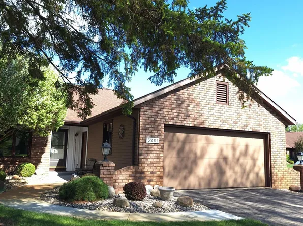 3261 Calvin Ct SW, Grandville, MI 49418