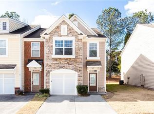 2071 Lakeshore Overlook Dr NW, Acworth, GA