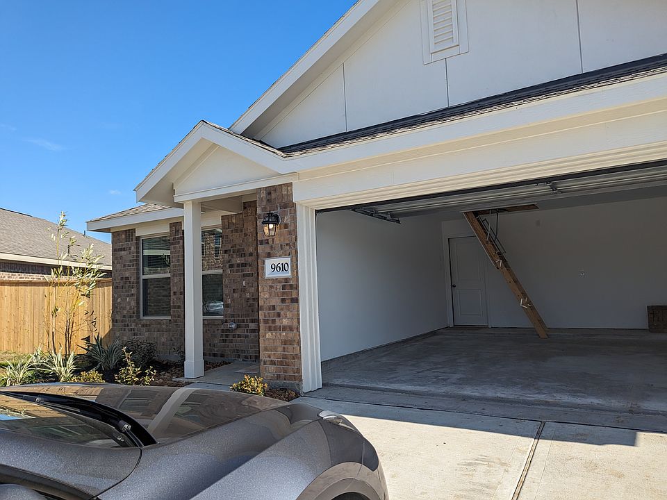 1st image of 9610 Fulvetta Briar Ct