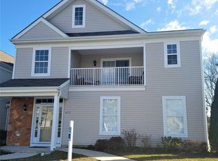 657 London Ct #II, Egg Harbor Township, NJ 08234