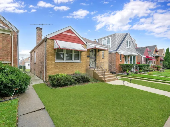 6811 S Karlov Ave, Chicago, IL 60629