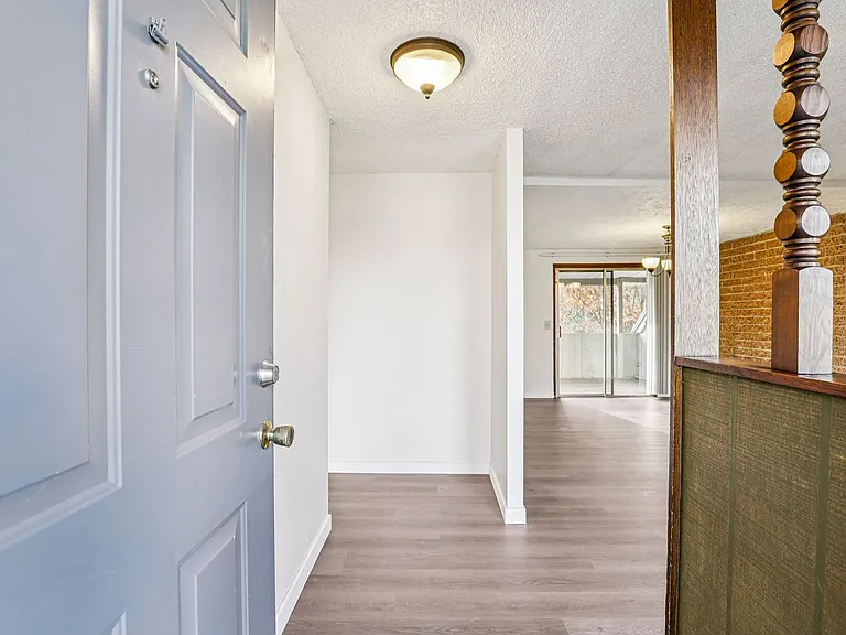 Cypress Crest Apartments — Photo 81