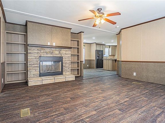 3rd image of 140 Lee Road 2198