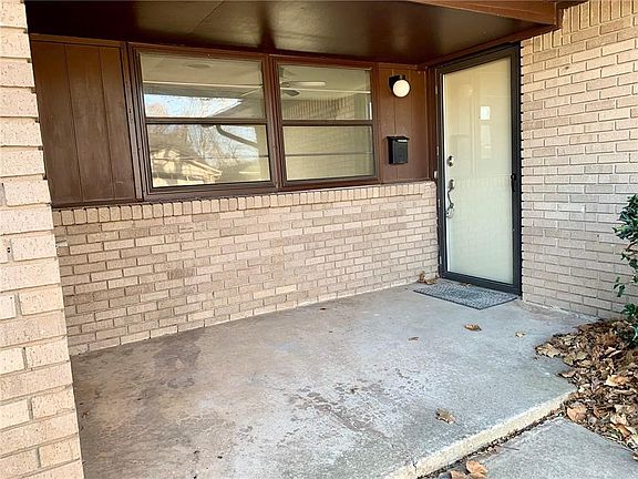 2nd image of 1706 Canterbury Ave
