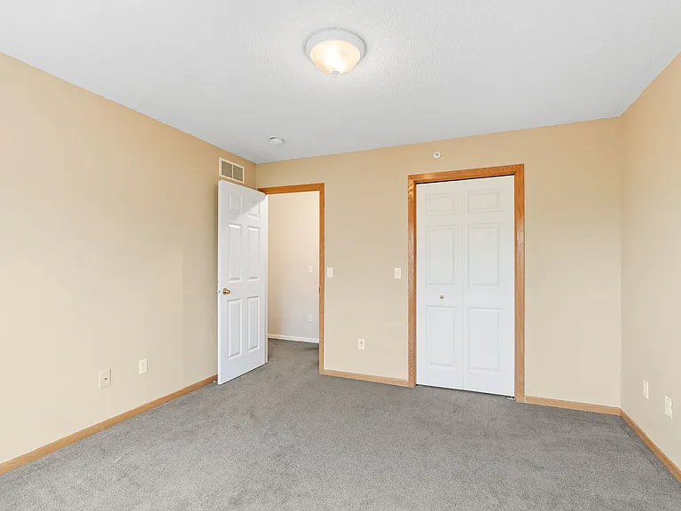 789 Fairfield Cir — Photo 19
