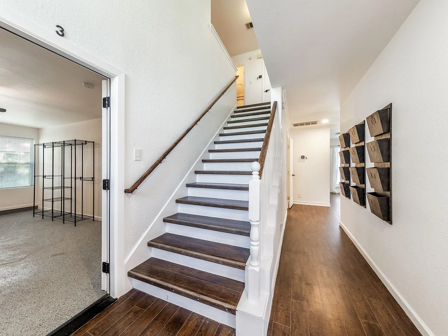 4 bed, 3.0 bath, $836 — Photo 4
