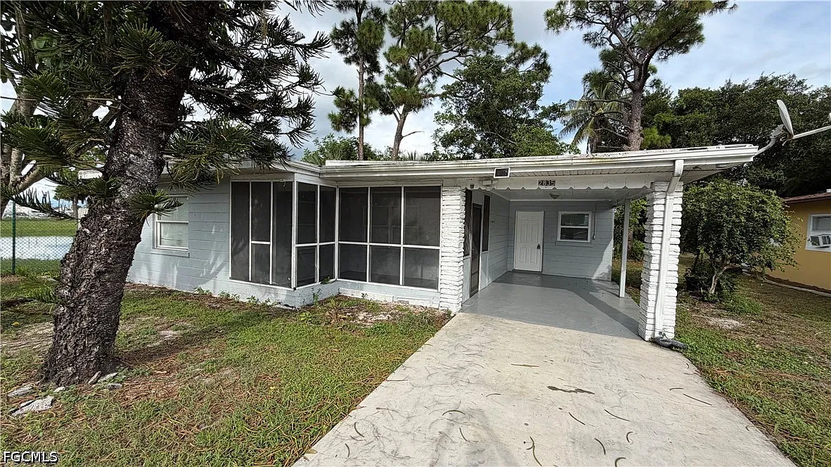 3 bed, 1.0 bath, 1088 sqft, $1,500 — Photo 1