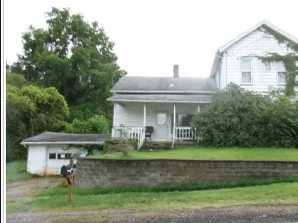2751 North St, Clinton, OH 44216