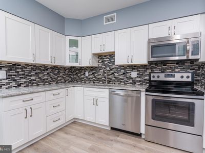 6 Stapleton Ct APT 201, Lutherville Timonium, MD, 21093
