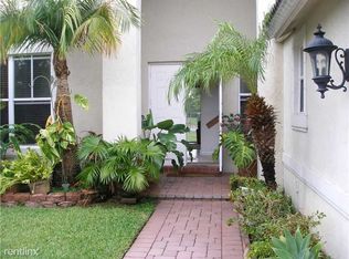 2590 SW 192nd Ter, Miramar, FL 33029
