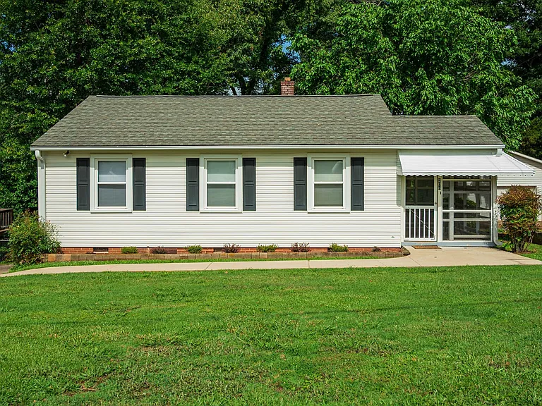 206 W Decatur St — Photo 1