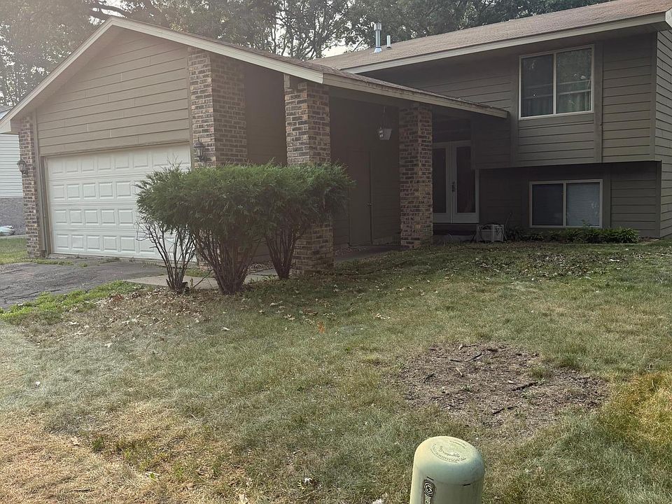 1st image of 943 123rd Ln NW
