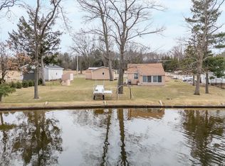 E5700 Waukaunaka St, Weyauwega, WI 54983