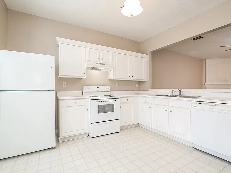 3973 Katherine Way — Photo 9