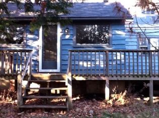 92 Maple Ln, Bloomingdale, NY 12913
