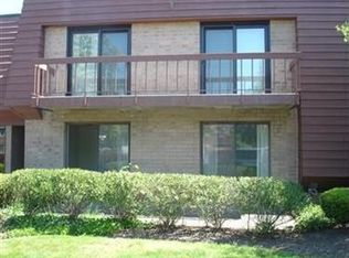 1985 Wooster Rd APT B, Rocky River, OH 44116