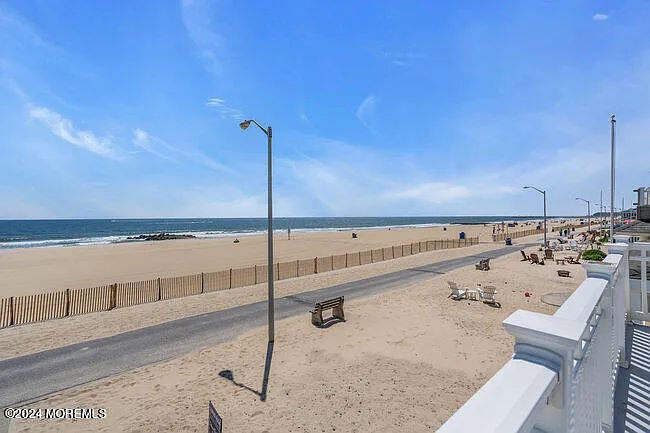157 Beachfront Front — Photo 38