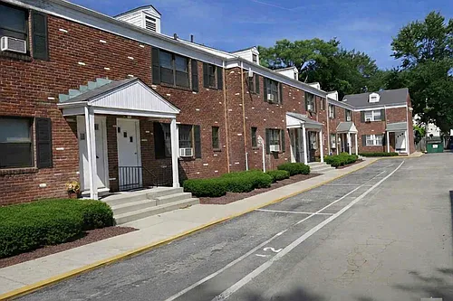 49 W Hazelwood Ave Photo 1