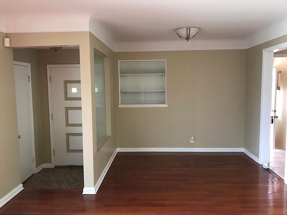 1st image of 20266 Lennon St