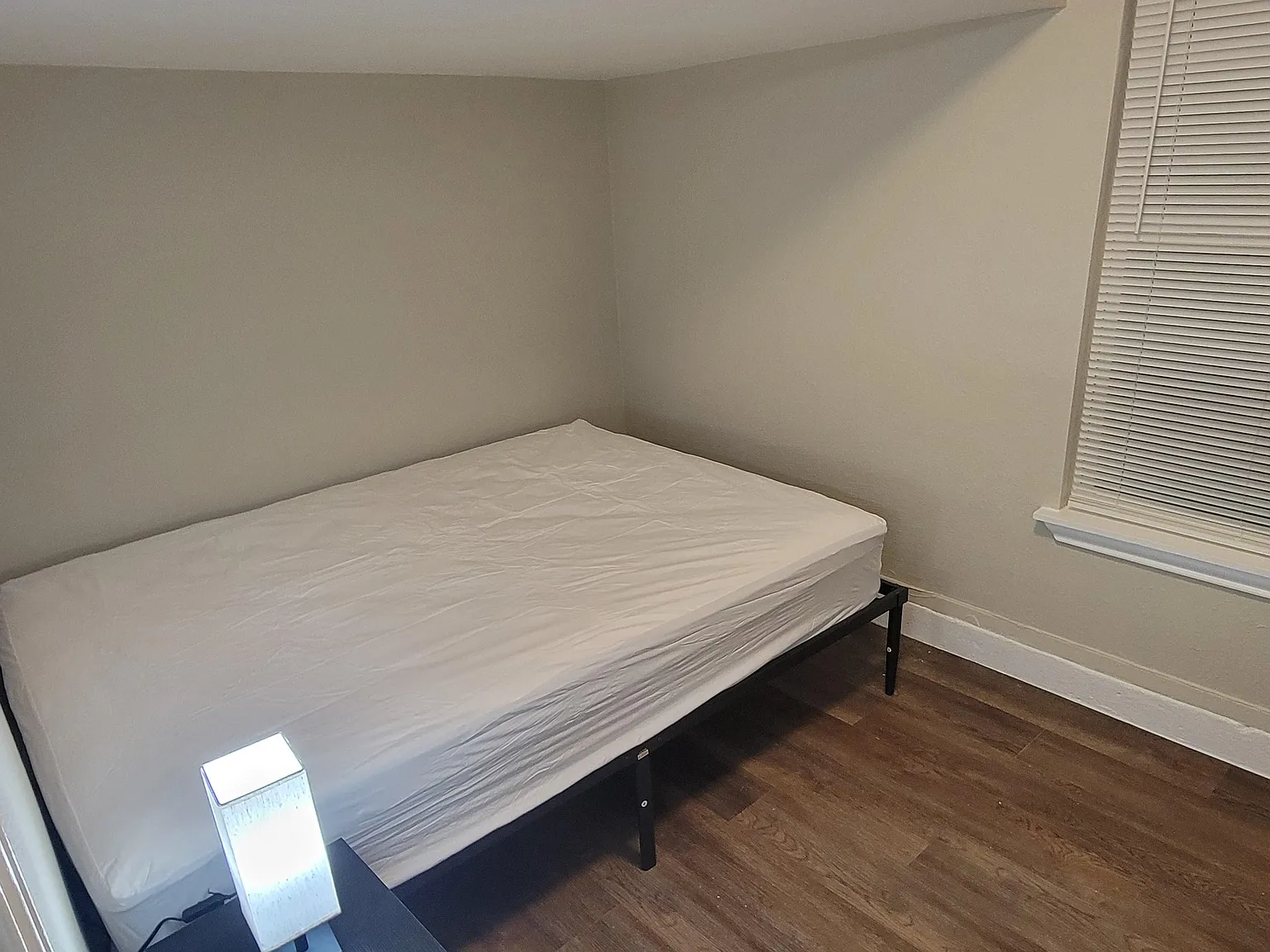 4 bed, 3.0 bath, 1500 sqft, $797 — Photo 1