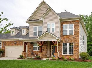 10119 Loch Lomond Dr, Charlotte, NC 28278