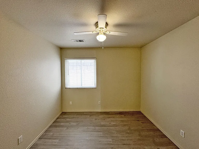 7152 Elk Creek Rd NE — Photo 31