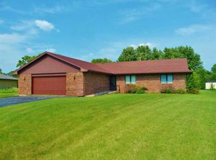 6619 Red Barn Rd, Loves Park, IL 61111