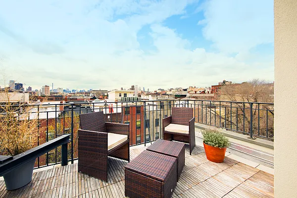 Rented by Compass | media 14