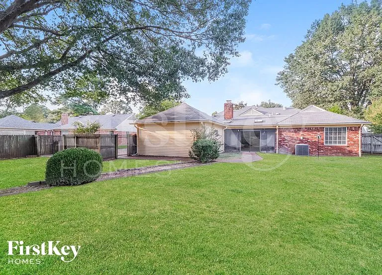 7675 Charstone Dr — Photo 15