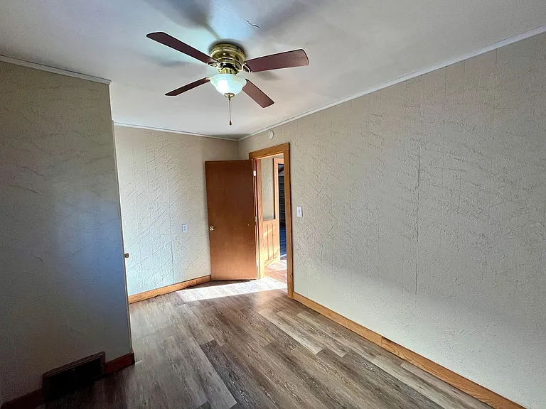 626 N Stevens St — Photo 8