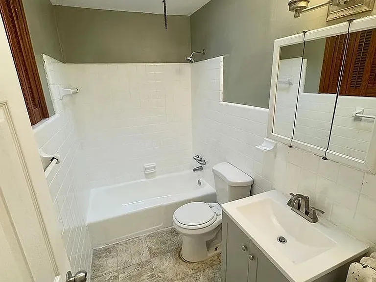 7111 Greenwood Ave — Photo 14