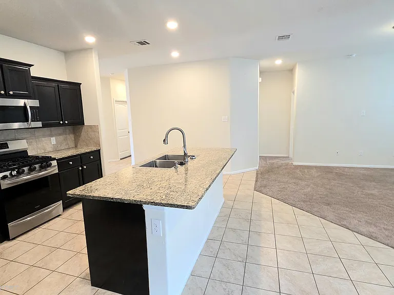 8433 Comanche Springs Dr — Photo 7