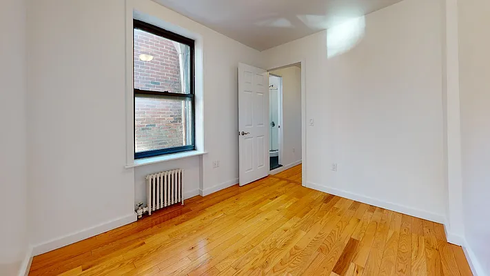 Rented by Bond New York | media 22