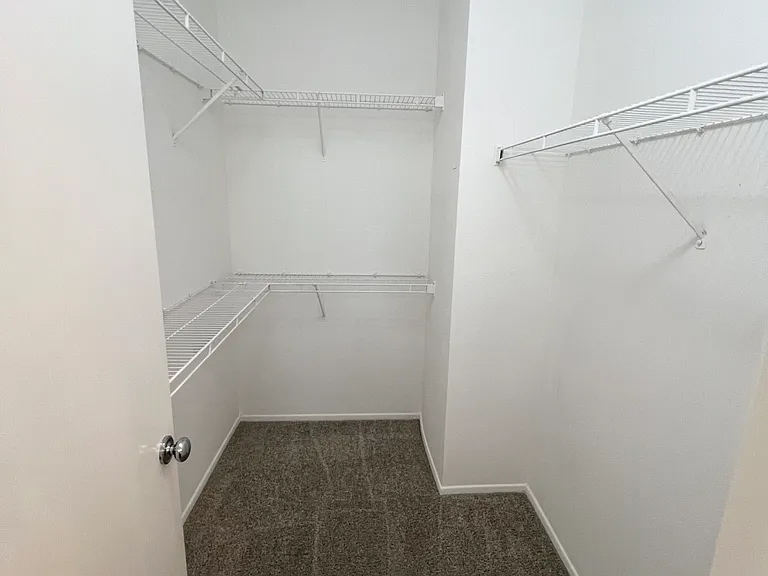 102 Santa Barbara Ct — Photo 24