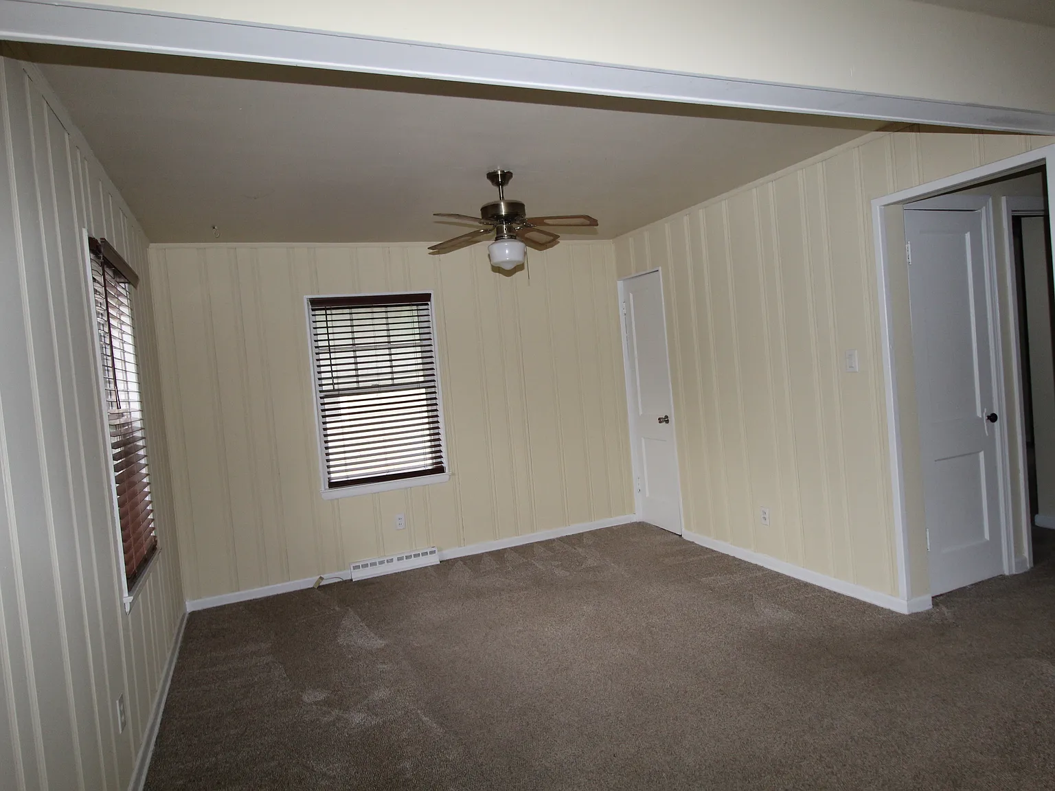 3 bed, 1020 sqft, $1,675 — Photo 3