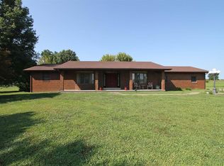 811 W Johnson St, Pocahontas, IL 62275