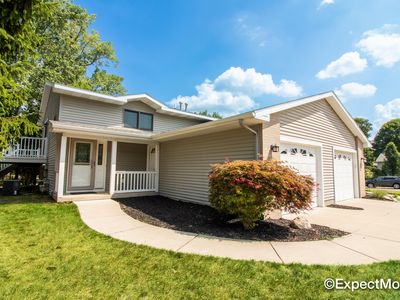 139 Highland View Ct NE, Rockford, MI, 49341