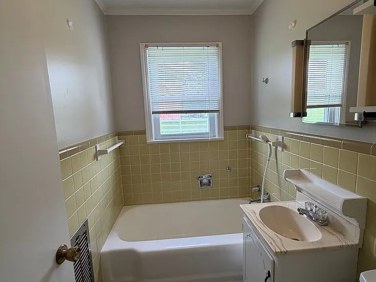 3252 Marthas Chapel Rd — Photo 16