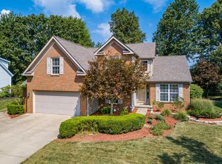 2349 Seton Dr, Lewis Center, OH 43035