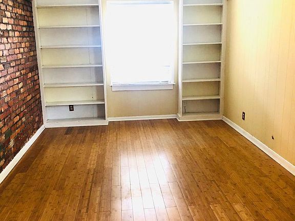 4th image of 2618 Essex Pl