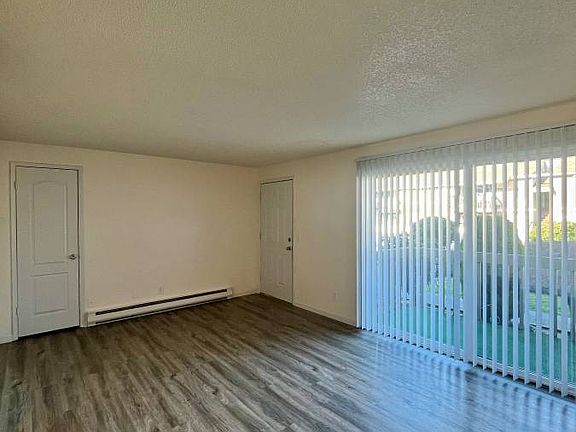 3rd image of 18207 1st Ave S #C-1