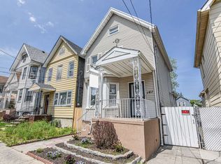 141 Blackford Ave, Staten Island, NY 10302