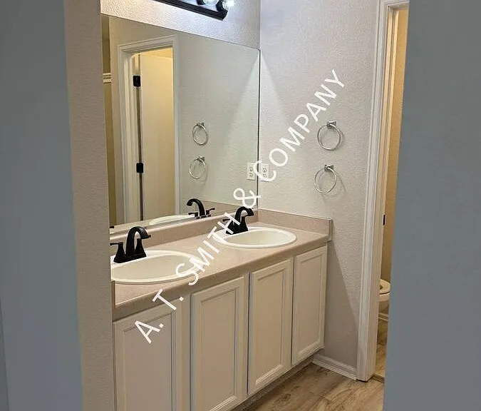 18296 Kinney Creek Way — Photo 15