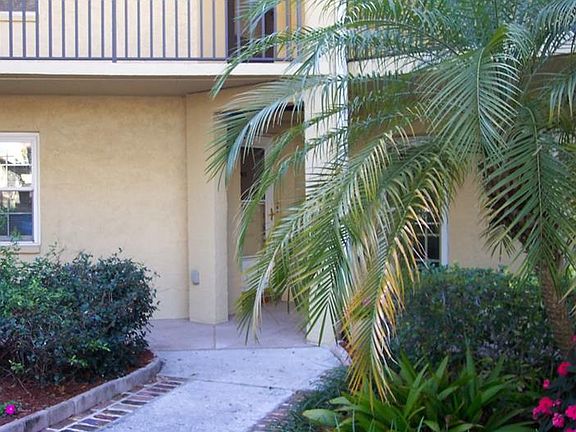 2nd image of 820 Patricia Ave APT 106