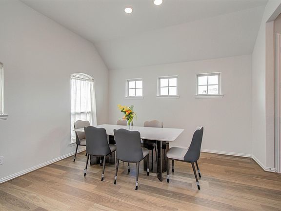 3rd image of 27519 Paddle Grove Dr