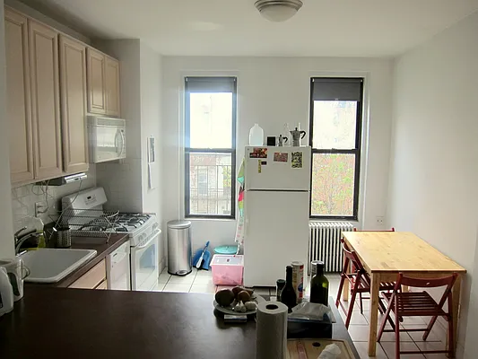 Rented by Tosh Marks Property Group | media 10