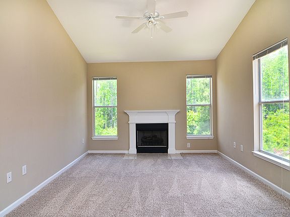 3rd image of 18115 Villa Creek Dr