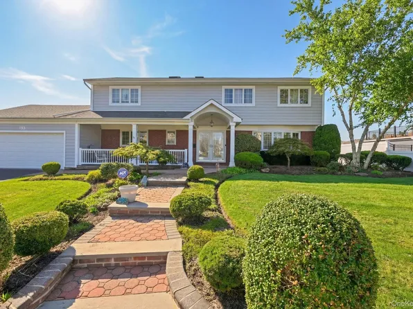 133 Thornwood Road, Massapequa Park, NY 11762