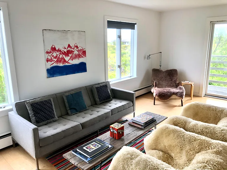 65 Seaside Ave — Photo 9