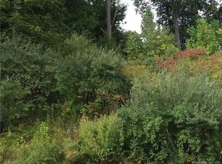 100 Briar Hill Rd, Norwich, CT 06360